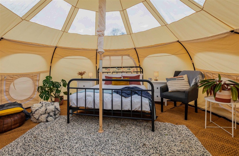 Charlcombe Tent V (photo 3) at Charlcombe Tent V in Bath, Avon