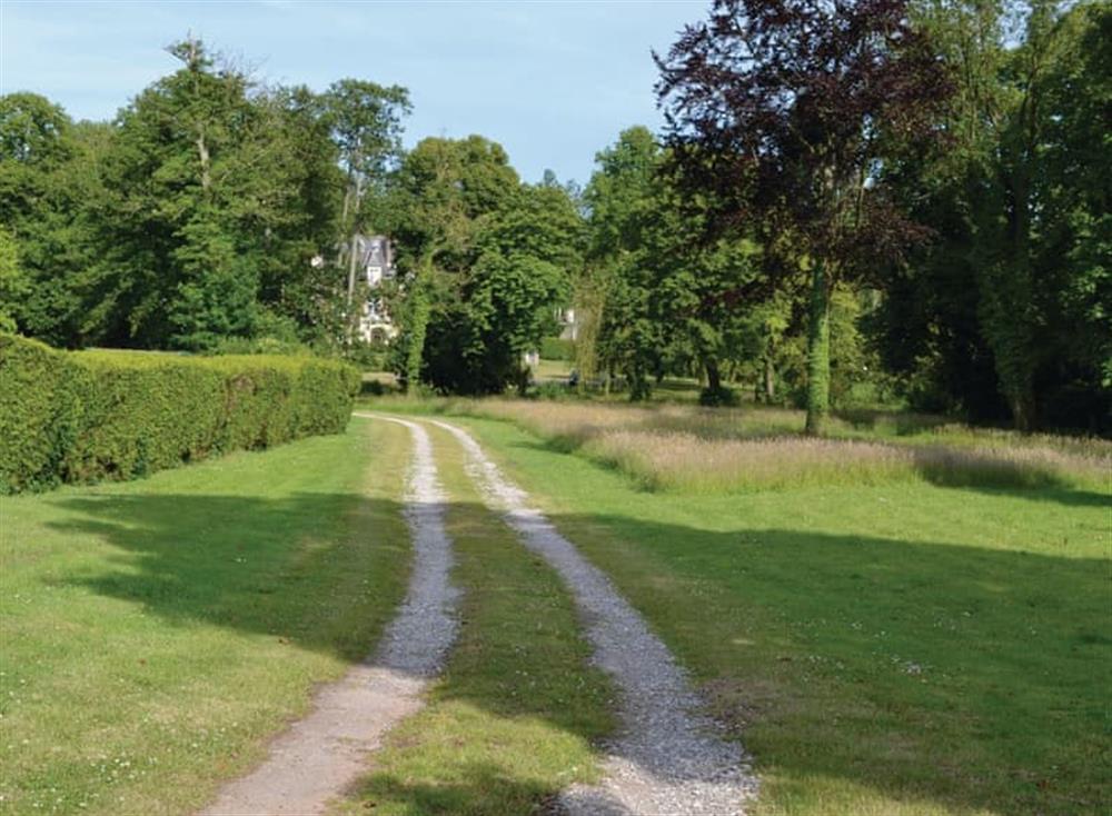 Outdoor area (photo 5) at Chateau Marconne in Marconne, Pas-de-Calais, France