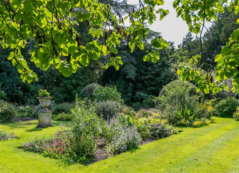 The setting of Chauffeurs Cottage