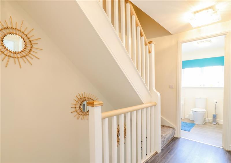 Enjoy the living room at Cheerful Townhouse, Sittingbourne