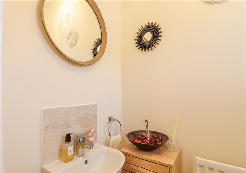 This is the bathroom at Cheerful Townhouse, Sittingbourne