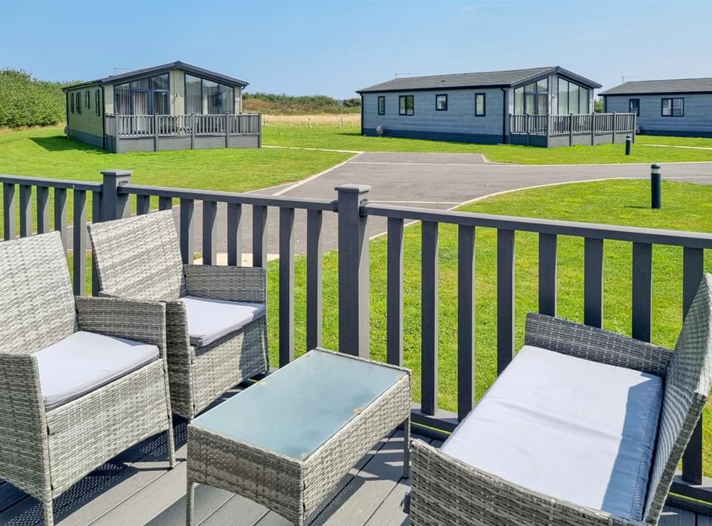 Sitting-out-area at Cherry Blossom 37 in Fitling, near Burton Pidsea, North Humberside