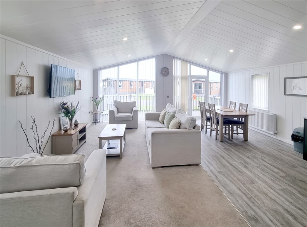 Open plan living space (photo 2) at Cherry Blossom 48 in Fitling, near Burton Pidsea, North Humberside