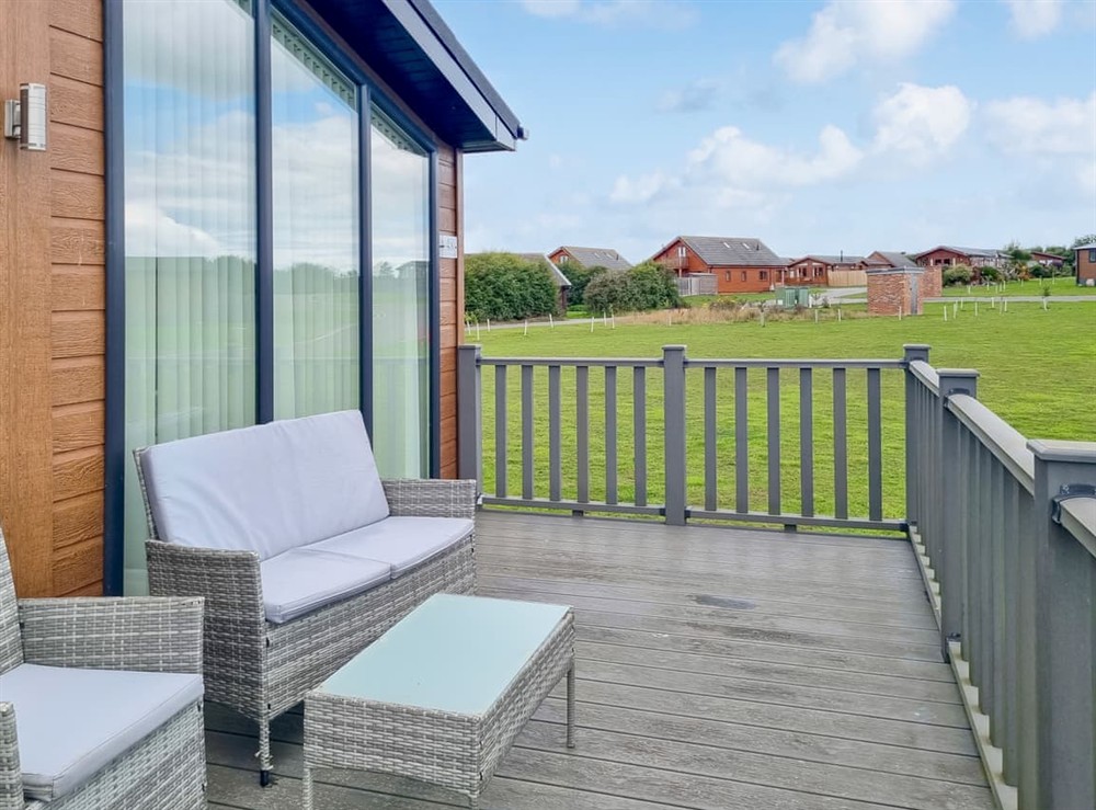 Sitting-out-area at Cherry Blossom 48 in Fitling, near Burton Pidsea, North Humberside