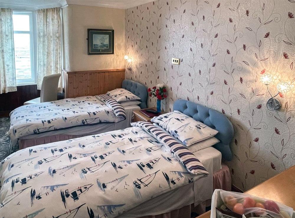Twin bedroom at Cherry Blossom Inn in Blackpool, Lancashire