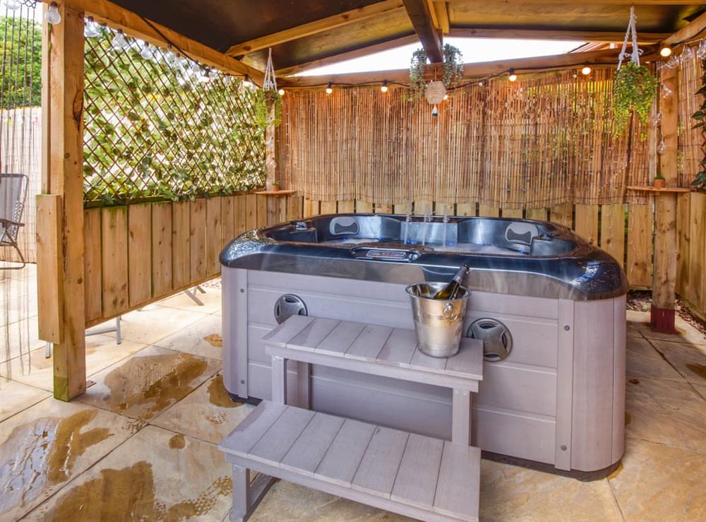 Hot tub at Cherry Blossom in Wilberfoss, North Yorkshire