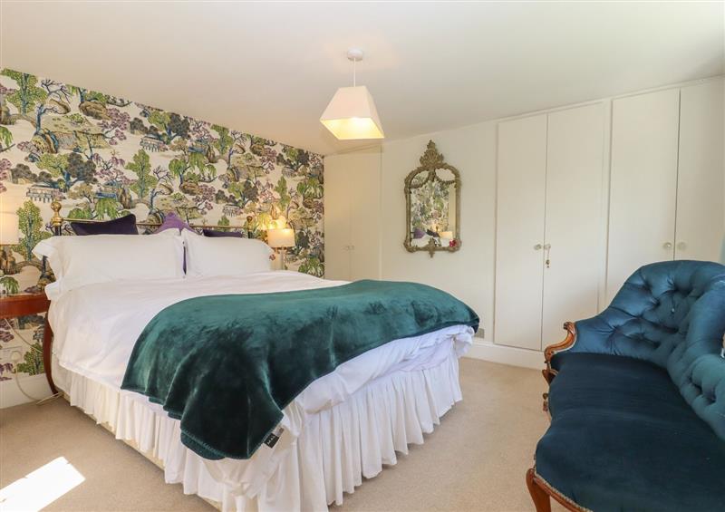 One of the 4 bedrooms at Cherry Garden Cottage, Sandhurst