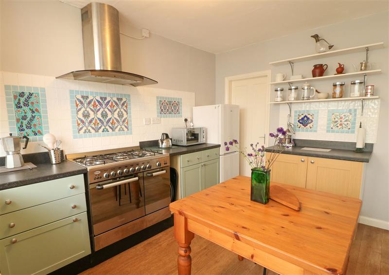 The kitchen (photo 2) at Cherry Lodge, Newark-on-Trent, Nottinghamshire