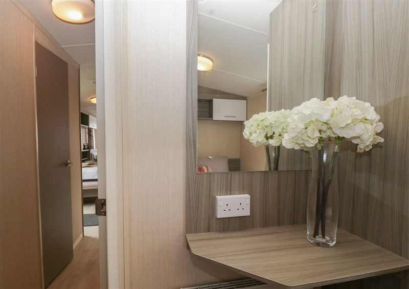 Relax in the living area at Cherry Tree, Kidlington