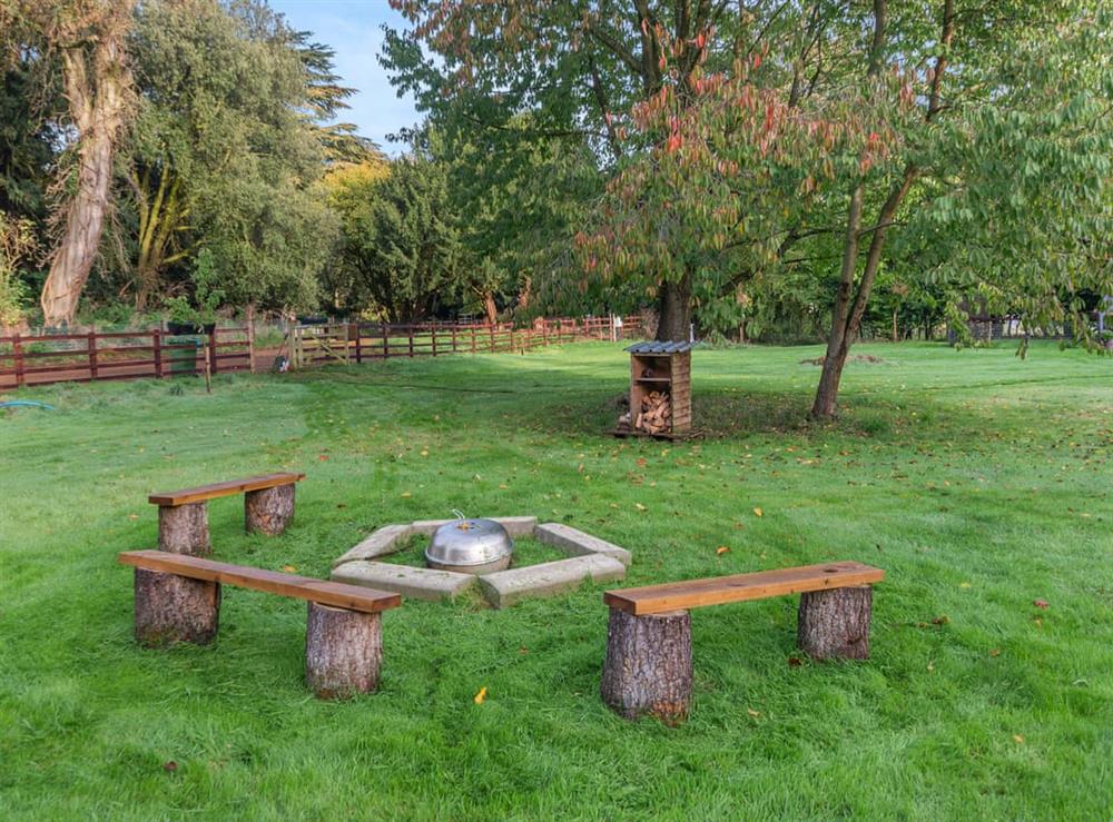 Outdoor area at Cherry Tree Lodge in Oadby, Leicestershire