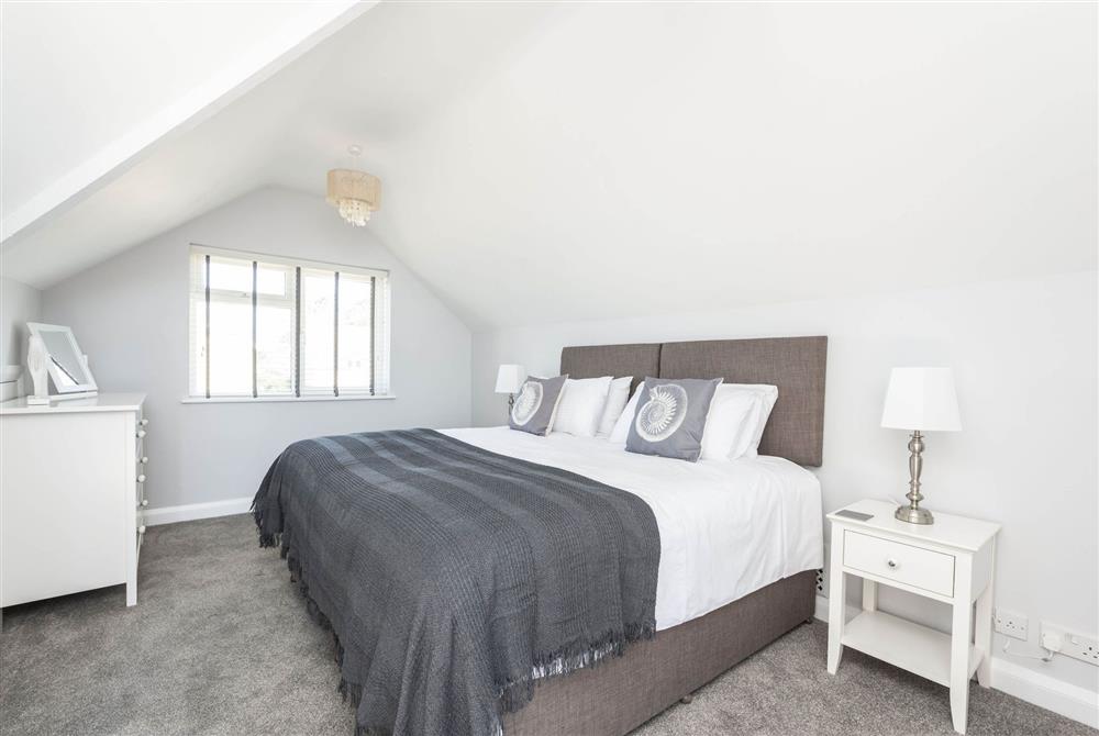 Twin or super-king size double bedroom with balcony (photo 2) at Chesil Watch, Abbotsbury