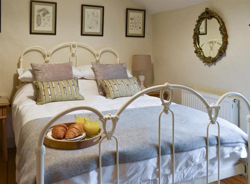 Relaxing double bedroom at Chestnut Cottage in Hellifield, near Settle, North Yorkshire