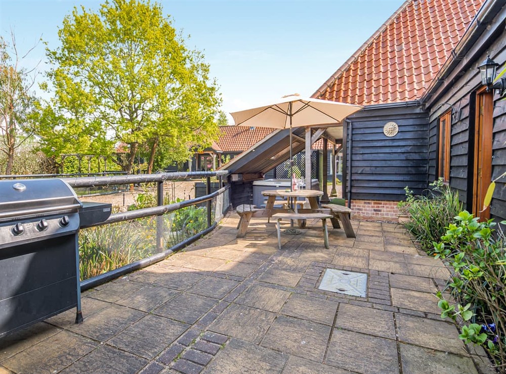 Outdoor (photo 2) at Chestnut Tree Barn in Halesworth, Suffolk