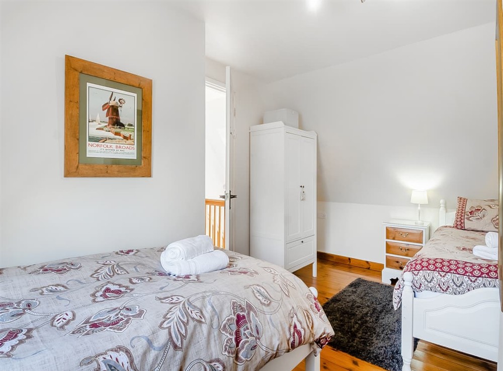 Twin bedroom (photo 2) at Chestnut Tree Barn in Halesworth, Suffolk
