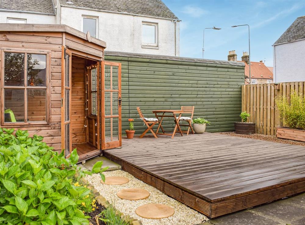 Decking at Chilmello Cottage in Pittenweem, Fife