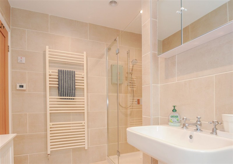 The bathroom at Chimings, Rock