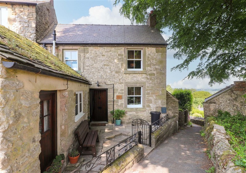 The setting at Chimney Cottage, Winster