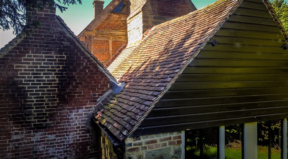 The exterior of Chodds Farmhouse, Sussex at Chodds Farmhouse in Haywards Heath, West Sussex