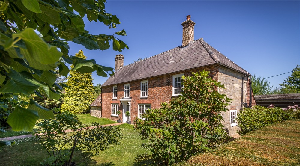 The exterior of Chodds Farmhouse, West Sussex (photo 2) at Chodds Farmhouse in Haywards Heath, West Sussex