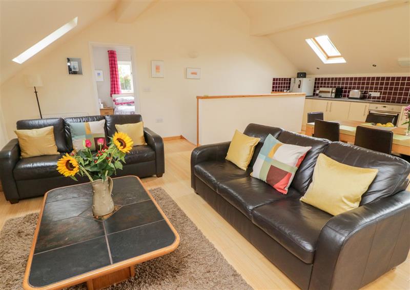 The living area (photo 2) at Cholwell Barn Apartment, Mary Tavy