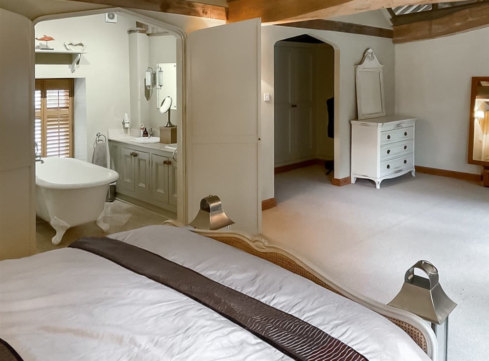 Double bedroom (photo 2) at Church Barn in Olney, Buckinghamshire