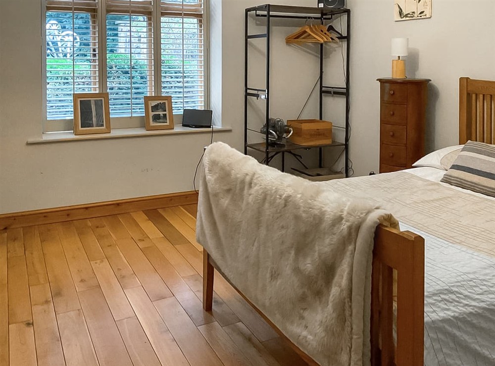 Double bedroom (photo 7) at Church Barn in Olney, Buckinghamshire