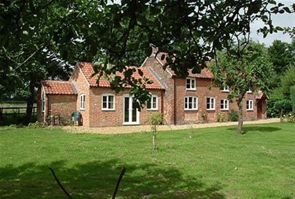 Church Cottage in BurghnextAylsham, Norfolk sleeps 6