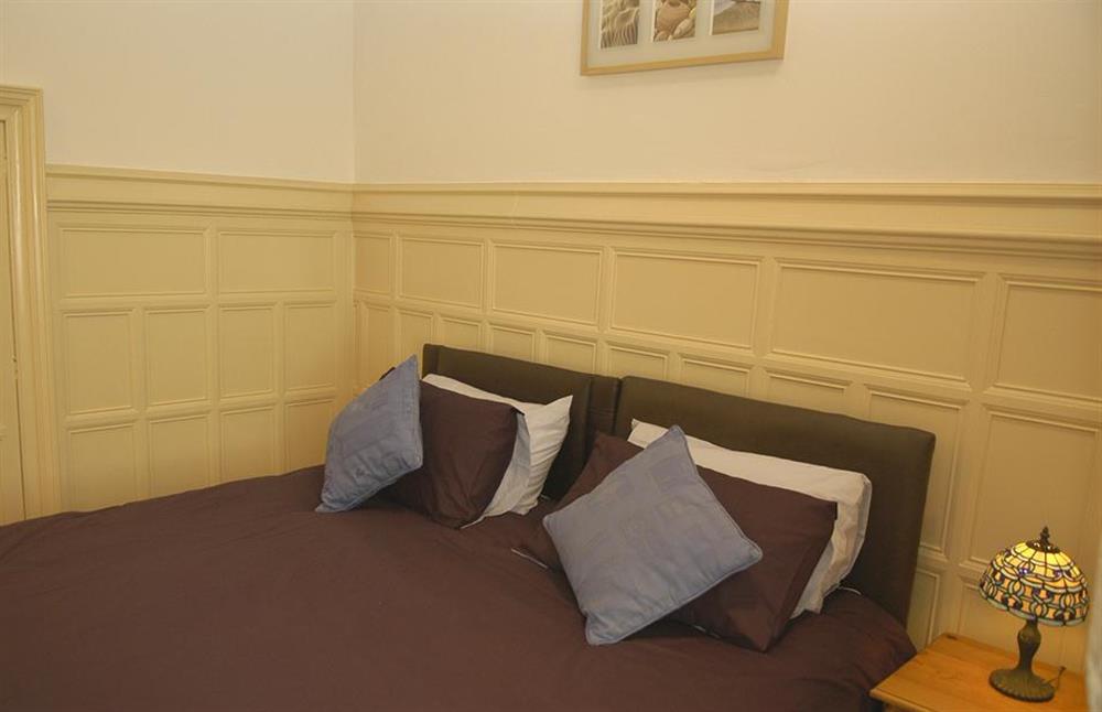 The downstairs twin or double bedroom at Church House, Looe