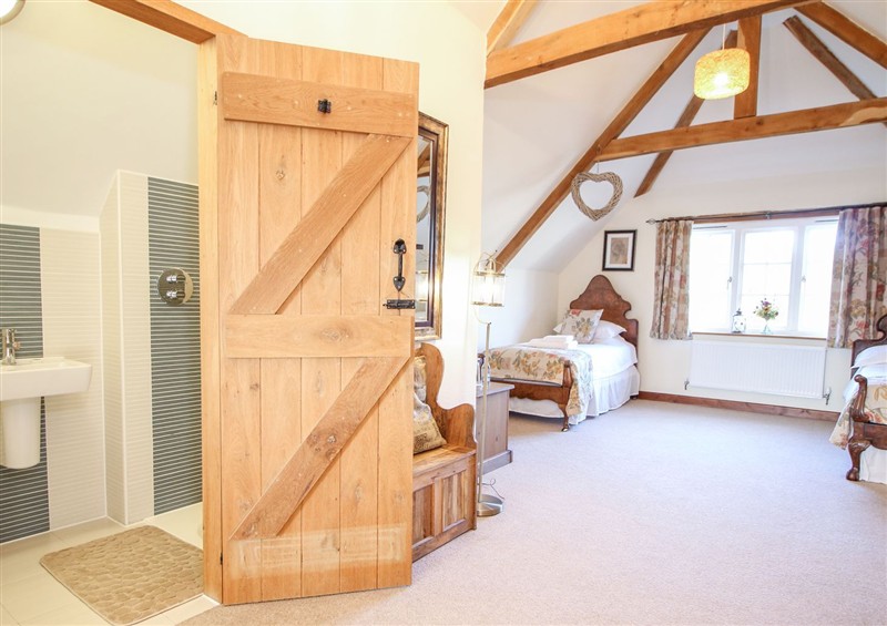 One of the 5 bedrooms (photo 4) at Church Thatch, Abbotskerswell