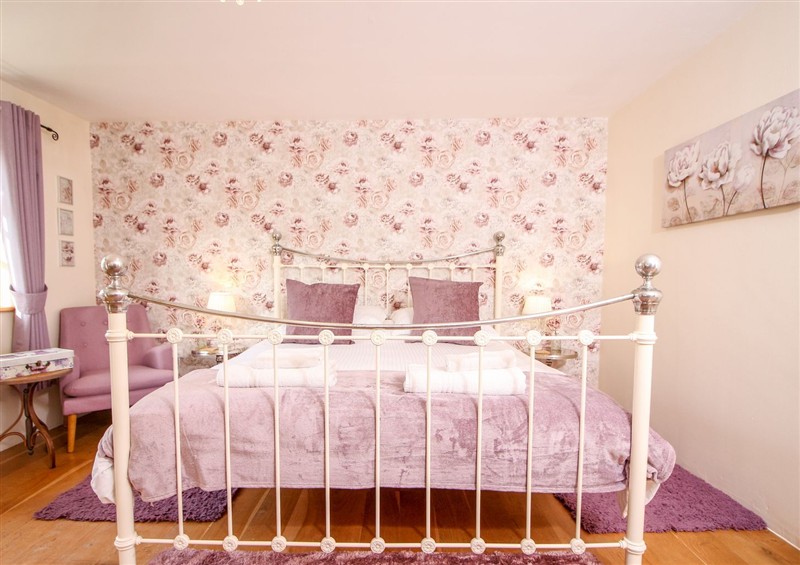 This is a bedroom (photo 2) at Church Thatch, Abbotskerswell