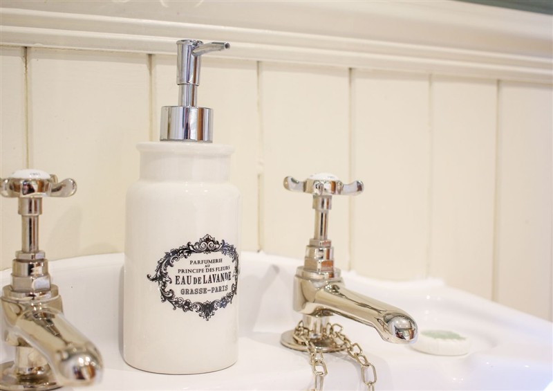 This is the bathroom (photo 2) at Church Thatch, Abbotskerswell