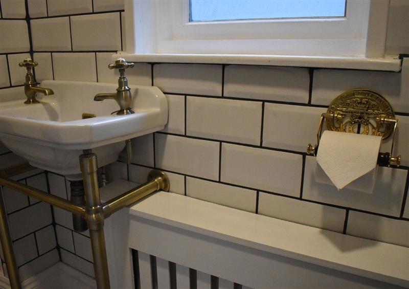 The bathroom at Church View Cottage, Ashbourne