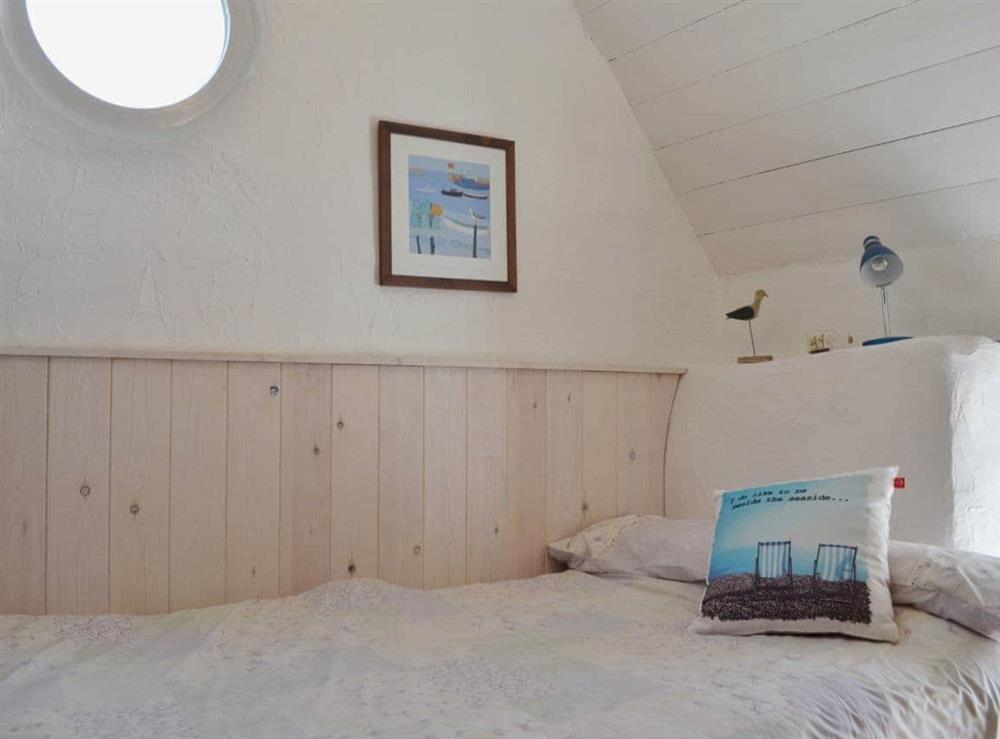Single bedroom at Chy-An-Ky-Bras in Porthallow, near St Keverne, Cornwall