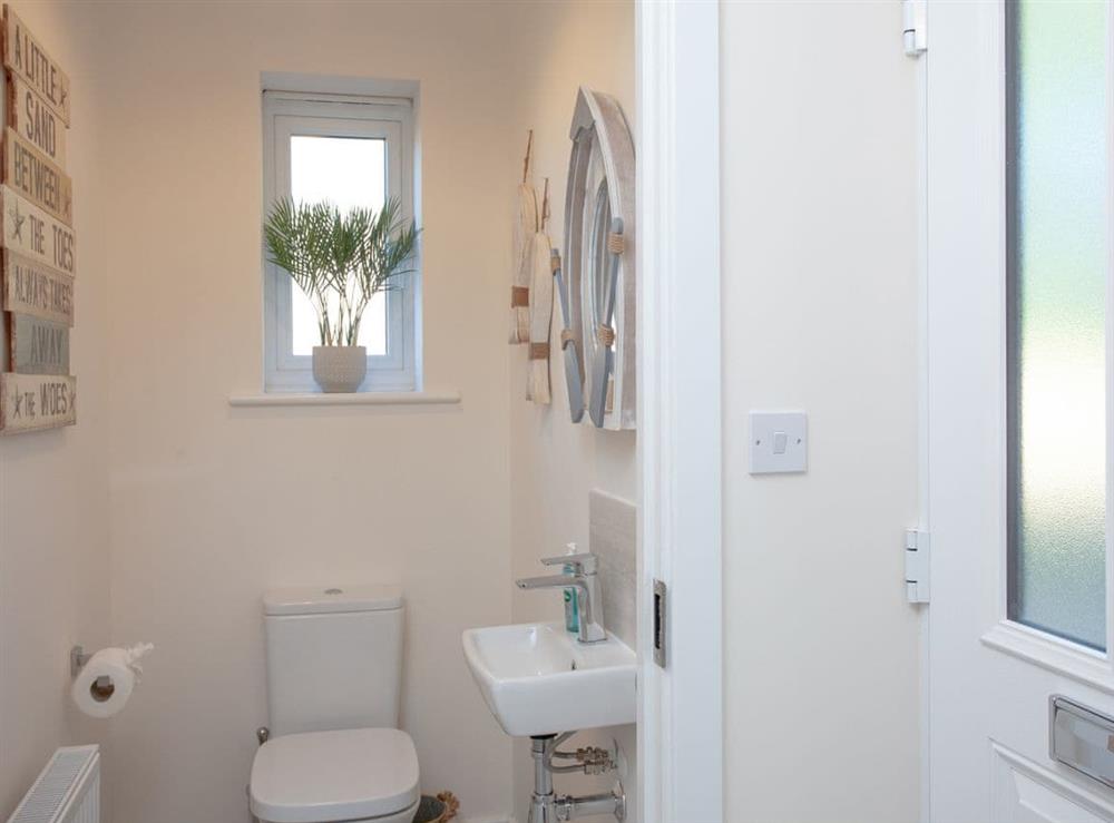 Ground floor toilet at Chy an Mor in Falmouth, Cornwall