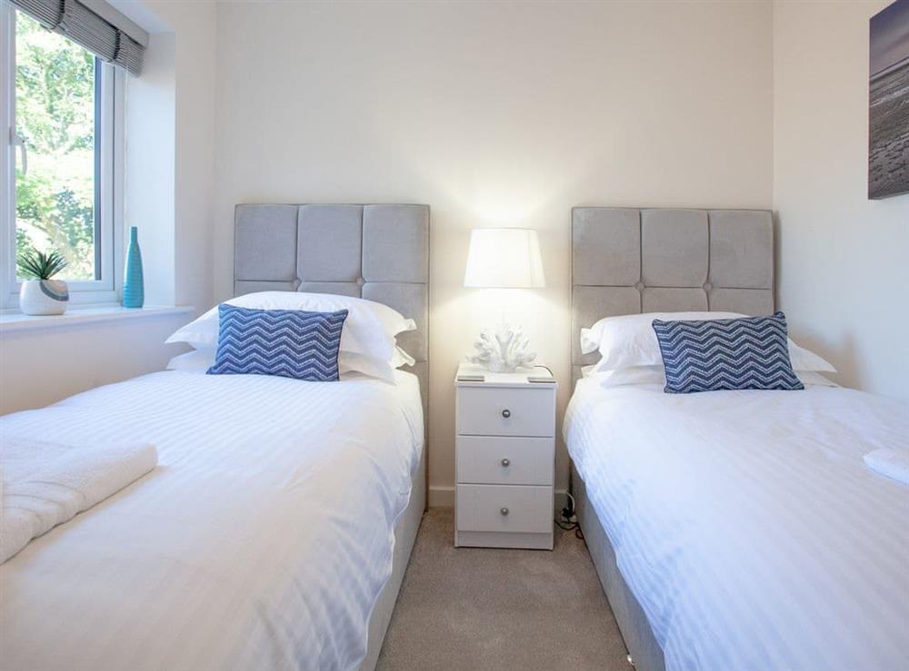 Twin bedroom (photo 3) at Chy an Mor in Falmouth, Cornwall