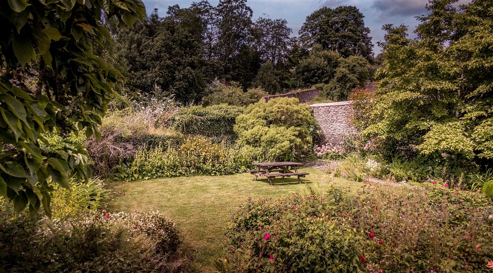 The garden at Cider Cottage in Yelverton, Devon