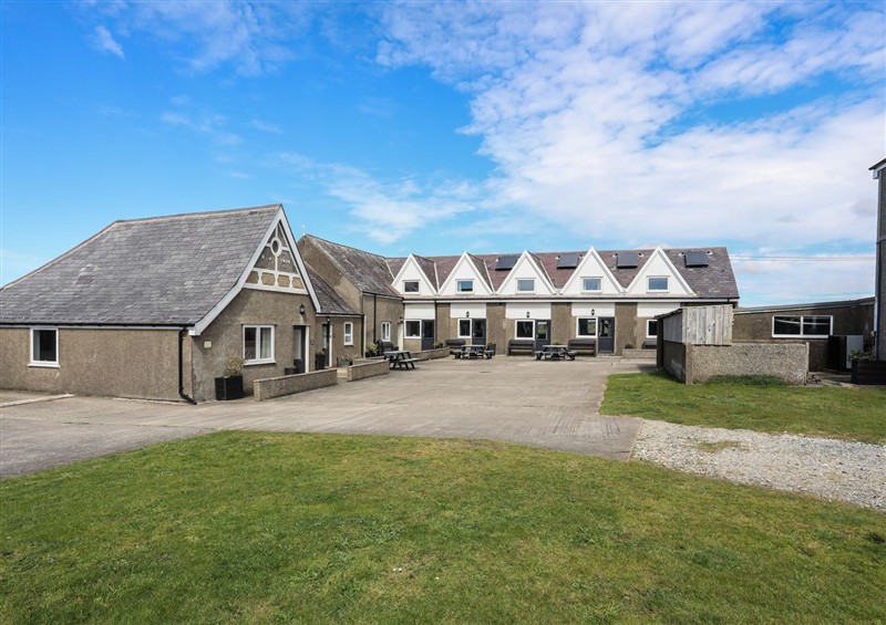 This is the setting of Cilan - 2 Ty'n Don at Cilan - 2 Tyn Don, Llanengan near Abersoch