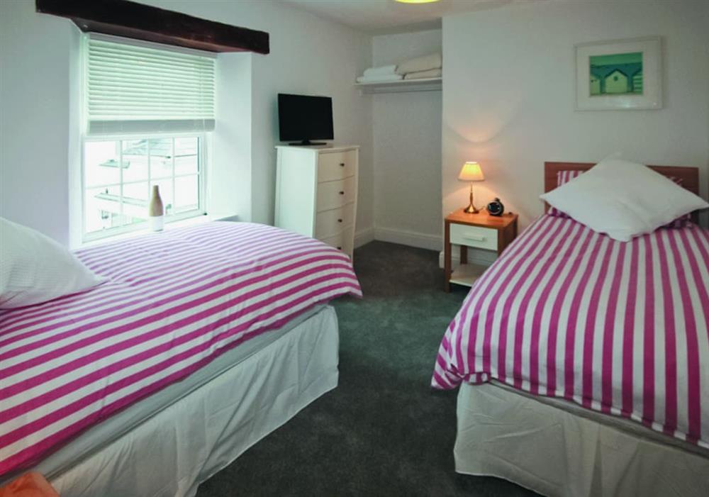 Twin bedroom at Cinnamon Teal in Bideford, Devon