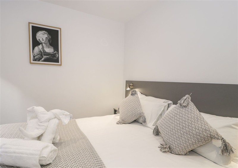 A bedroom in Classic Lodge 38 at Classic Lodge 38, Dyserth