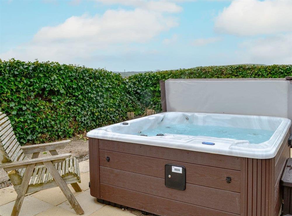 Hot tub at Claunch Cottage in Newton Stewart, Wigtownshire