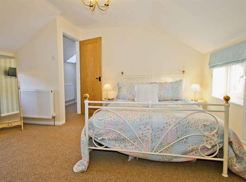 Double bedroom (photo 2) at Clawdd Offa in Penyffordd, near Chester, Cheshire