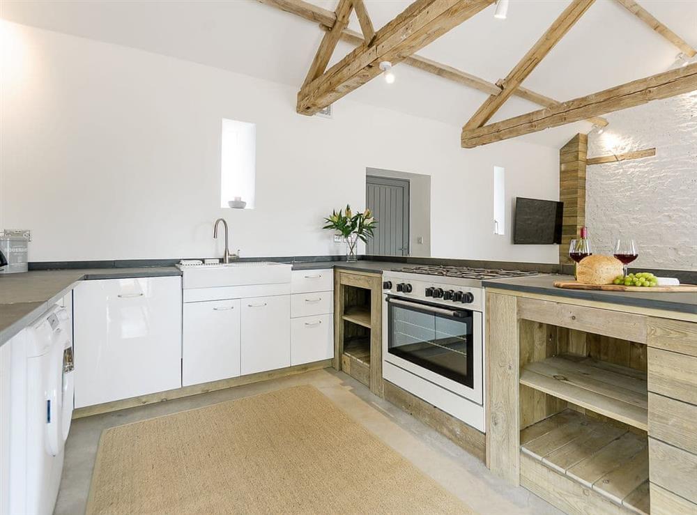 Stylish kitchen/diner with range cooker at Clawdd-Y-Parc in near Llangybi, Gwent