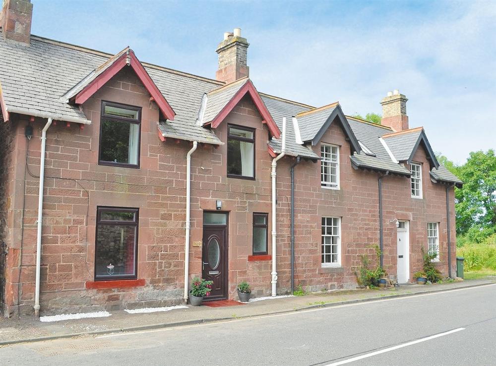 Clayron Cottage in Dunbar, East Lothian sleeps 4