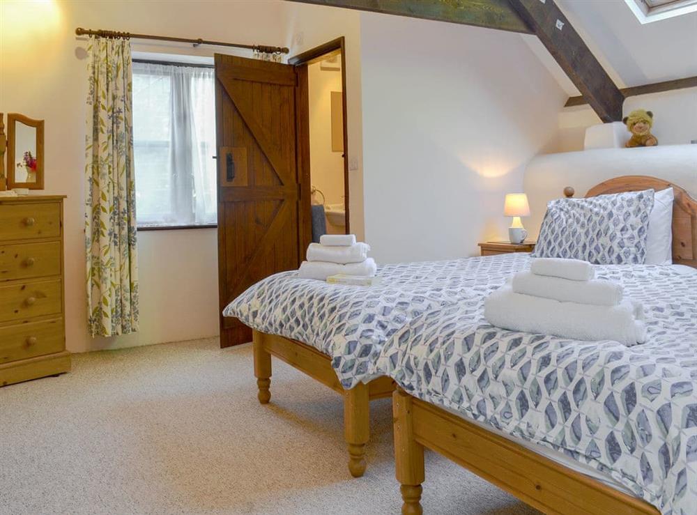 Light and airy twin bedroom at Clematis Cottage in Derriton, near Holsworthy, Devon