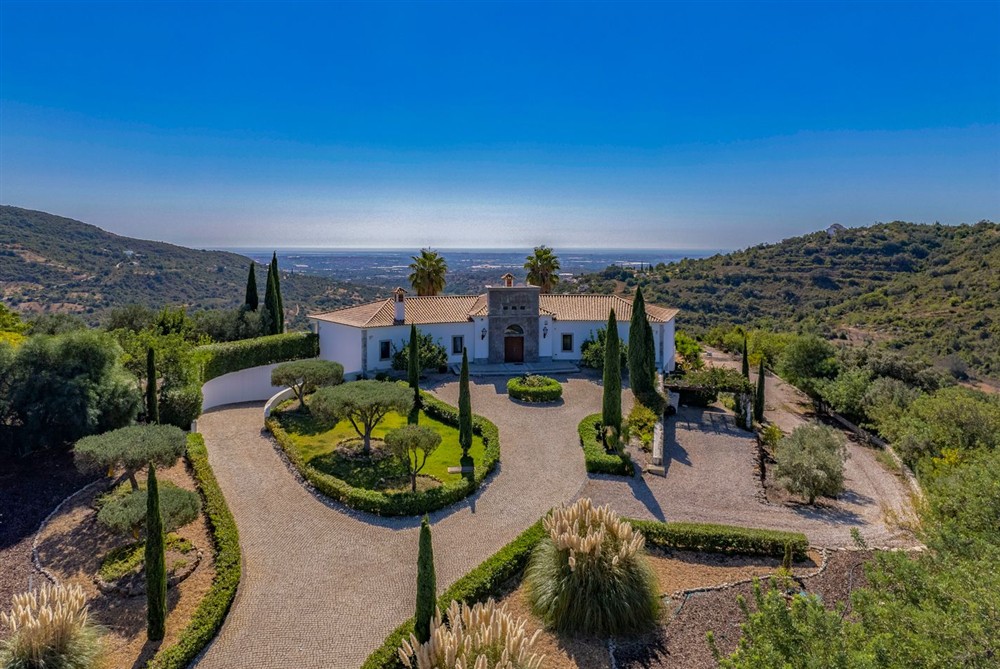 Clementine Coast Villa