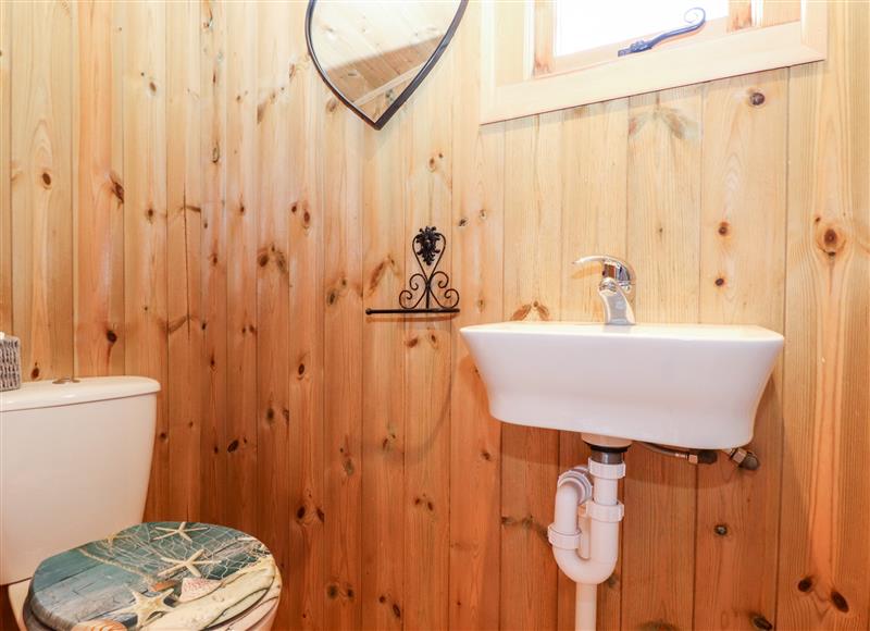 Bathroom at Clementine Shepherds Hut, Dumfries