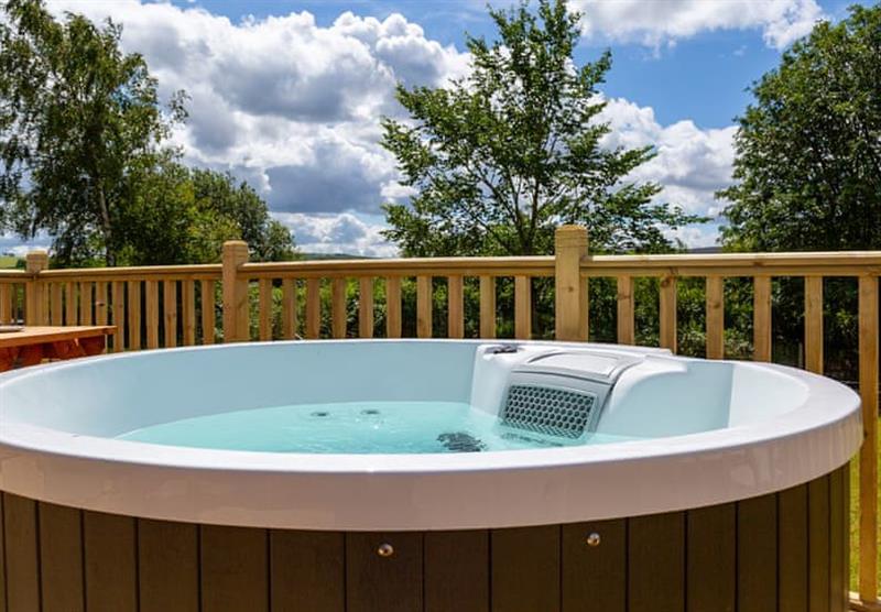 Hot tub in the Micro Studio Lodge at Cleveland Hills View in Hutton Rudby, Yarm