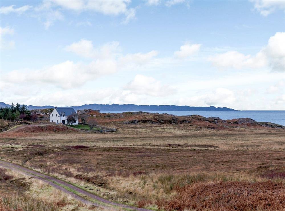 Setting (photo 3) at Cliff Cottage in Applecross, near Strathcarron, Ross-Shire