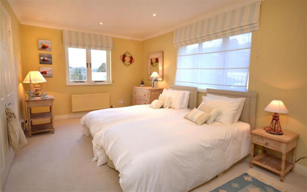 The twin bedroom at Cliff Crest in Kingsbridge