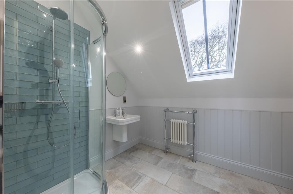 Bedroom three’s en-suite shower room with walk-in shower and underfloor heating at Cliff Farmhouse, Lincoln